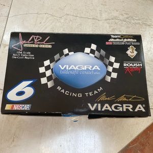 Nascar Racing team-Mark Martin #6-  Ford Taurus-NWT- NIB